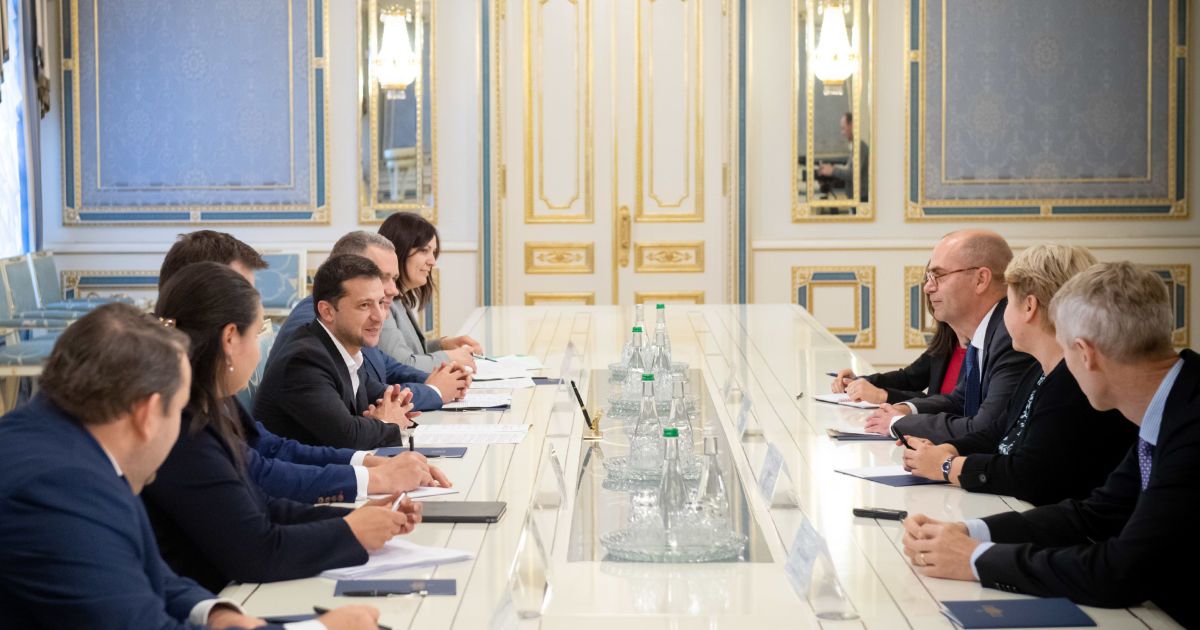 Зеленський зустрівся з представниками МВФ: говорили про реформи і ситуацію щодо "ПриватБанку"