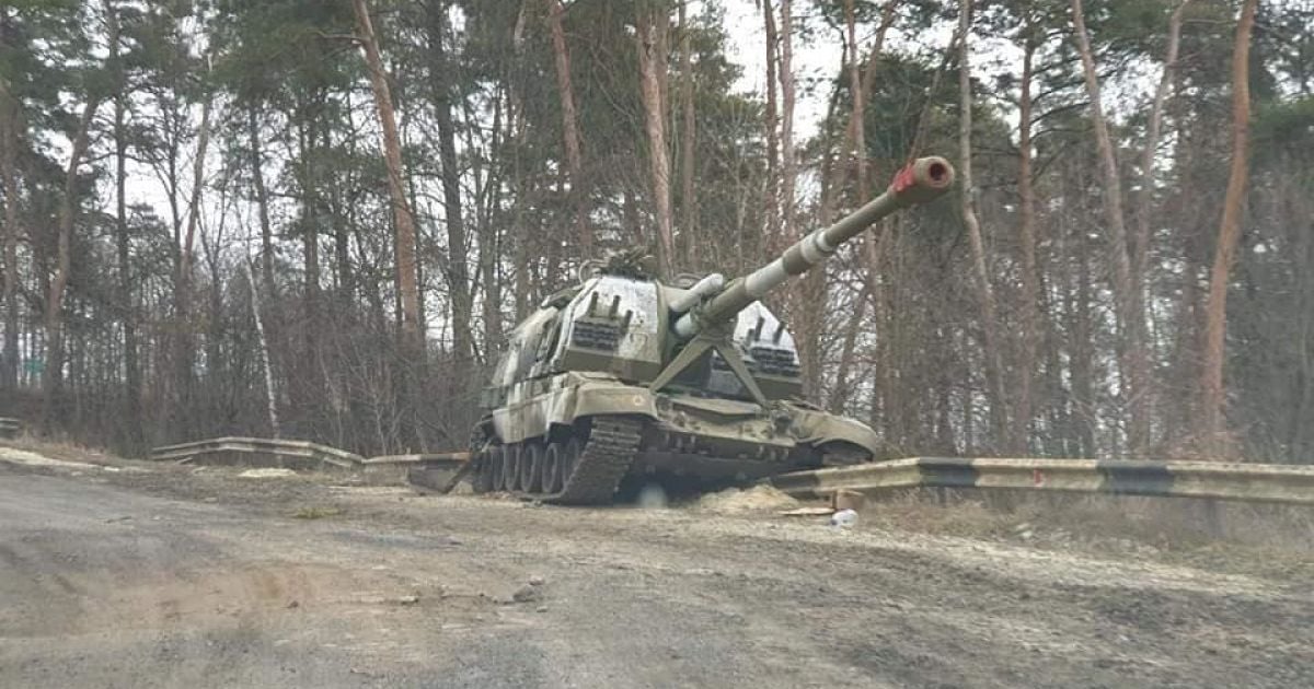 У патрульній поліції розповіли про російські танки в Києві на початку війни