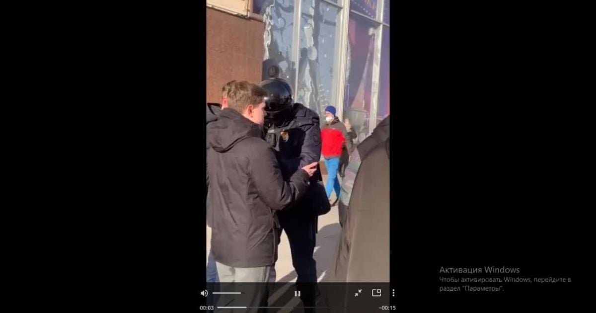 В Москві затримали 1700 осіб, які вийшли на протести проти війни в Україні