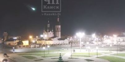 В Мережі з'явилось відео падіння метеорита в російському Красноярському краї