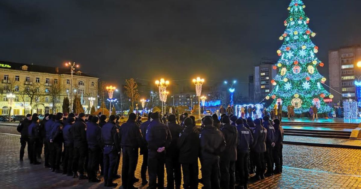 патрульні нг_8 / © facebook.com/Патрульна-поліція-України