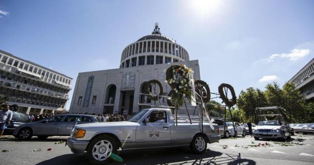 Похороны босса итальянской мафии Витторио Кассамоники / © IL Messaggero