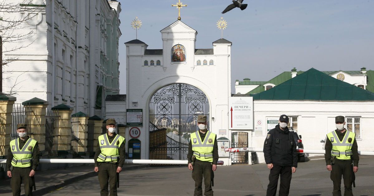 Нові хворі та повна дезінфекція: Кличко розповів про ситуацію із коронавірусом у Лаврі