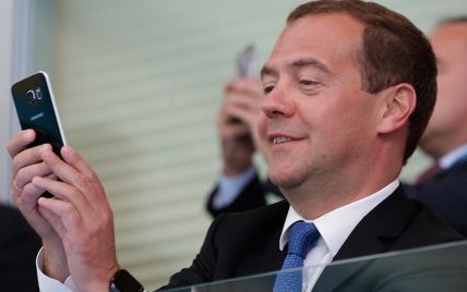 Война в Украине: Медведев заявил о безвозвратной геополитической ...