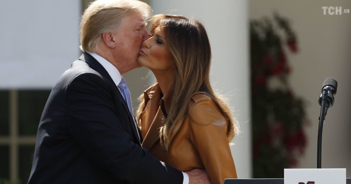 Трамп посетил свою жену Меланию в больнице и рассказал о ее состоянии