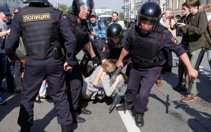 Более 40 участников акции протеста в Санкт-Петербурге попали под админарест