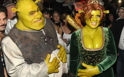 Королева Хэллоуина: Хайди Клум пришла на вечеринку в костюме тролля