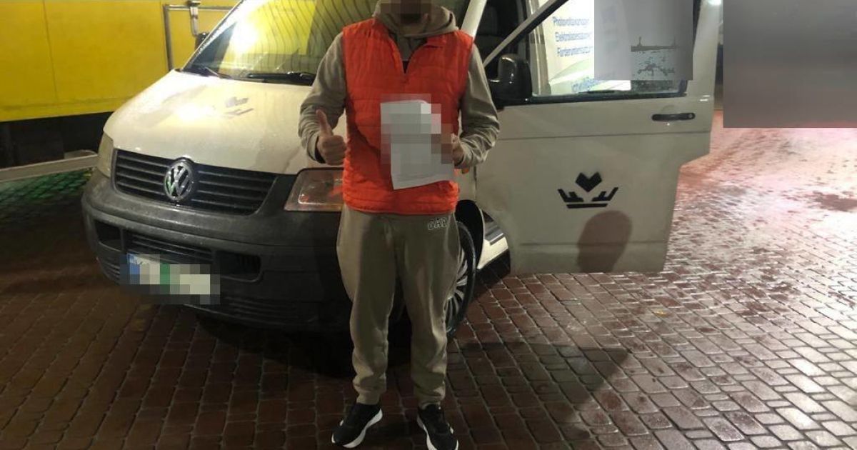 Favbet Foundation передав екіпажам БПЛА ЗСУ повнопривідний мікроавтобус