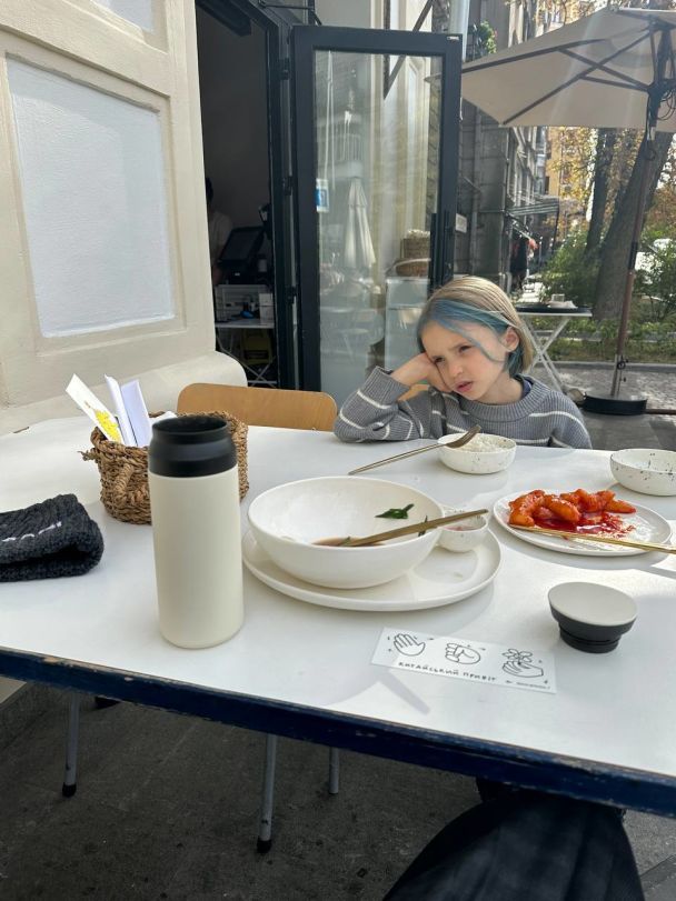 Дочь Даши Кацуриной Саша / © t.me/dashakatsurinaa