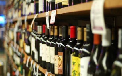 Парламентарии хотят запретить продажу алкоголя ночью по всей территории Украины