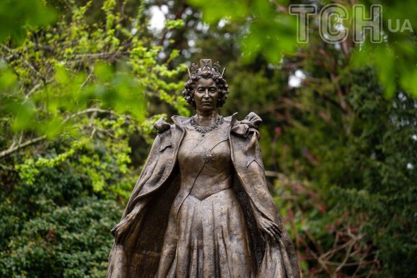Новий пам'ятник королеві Єлизаветі II в Окемі, Англія / © Getty Images