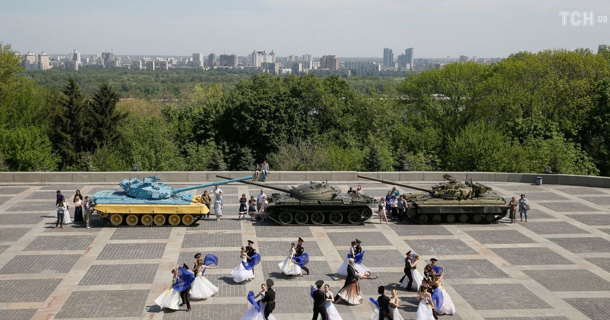 Тризуб з кадетів у Києві_2 / © Reuters