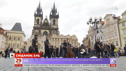 На скільки подорожчали в Україні тепличні овочі та як Чехія заманює українських заробітчан