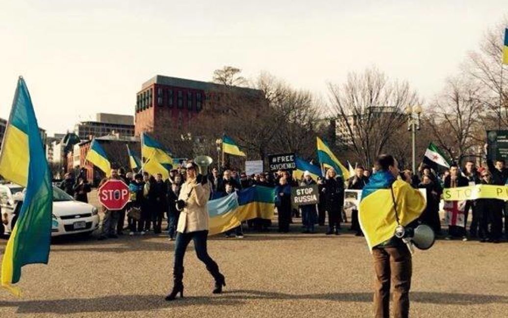 Акція на підтримку Савченко та проти агресії Росії проти України відбулася у Вашингтоні в США / © youtube.com/user/EnriqueIglesiasVEVO