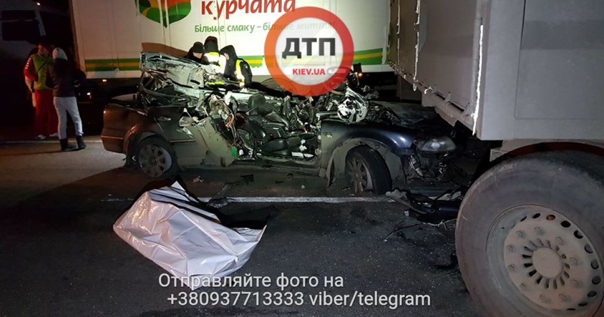 ДТП Київ фура_6 / © facebook.com/dtp.kiev.ua