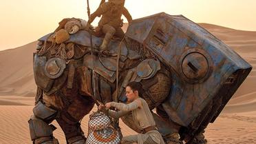 Кадры из фильма &quot;Звездные войны. Пробуждение силы&quot;. / © Entertainment Weekly
