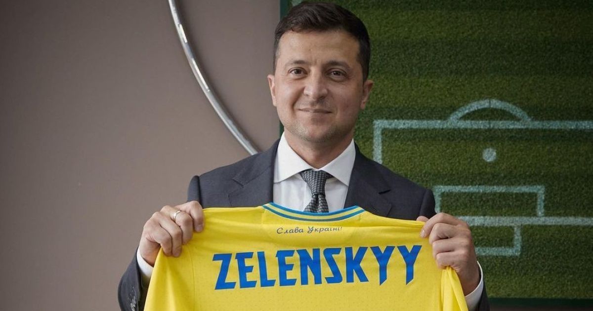 "Вас на поле не будет 11": Зеленский обратился к сборной Украины накануне матча со шведами на Евро-2020