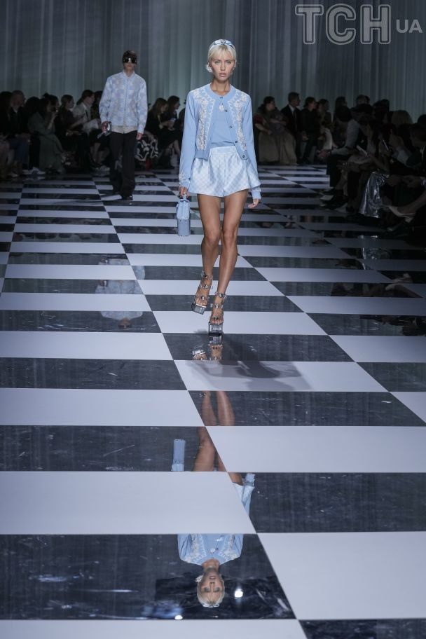 Показ Модного дома Versace весна-лето 2024 / © Associated Press