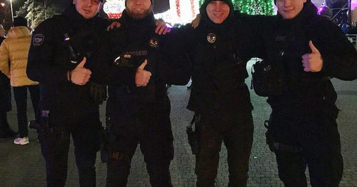 патрульні нг_10 / © facebook.com/Патрульна-поліція-України