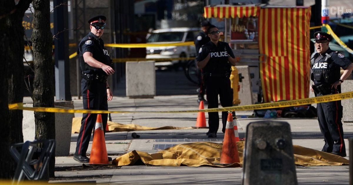 Украинцы всегда будут стоять бок о бок. Глава МИД выразил соболезнования родным и близким погибших в Торонто