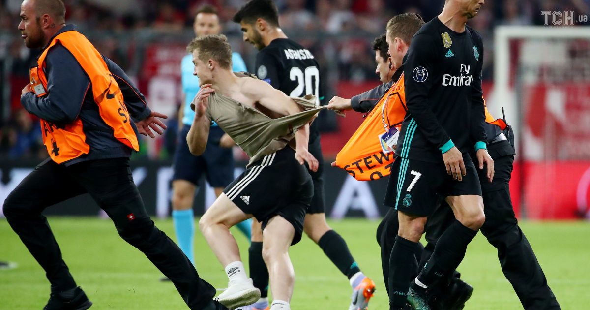 УЄФА може покарати "Баварію" після матчу Ліги чемпіонів