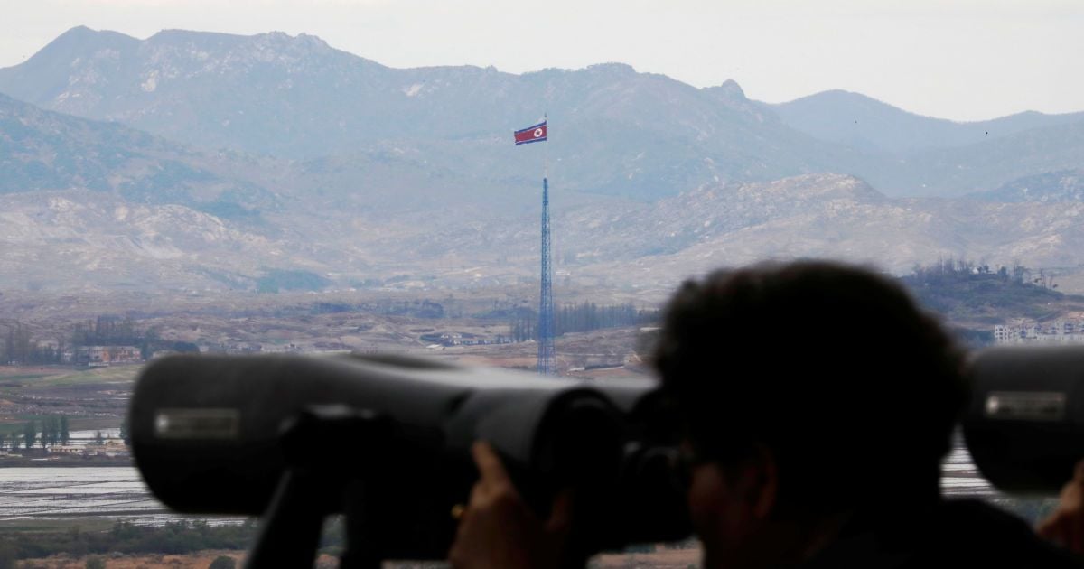 Южная Корея сократит количество военных на границе с КНДР