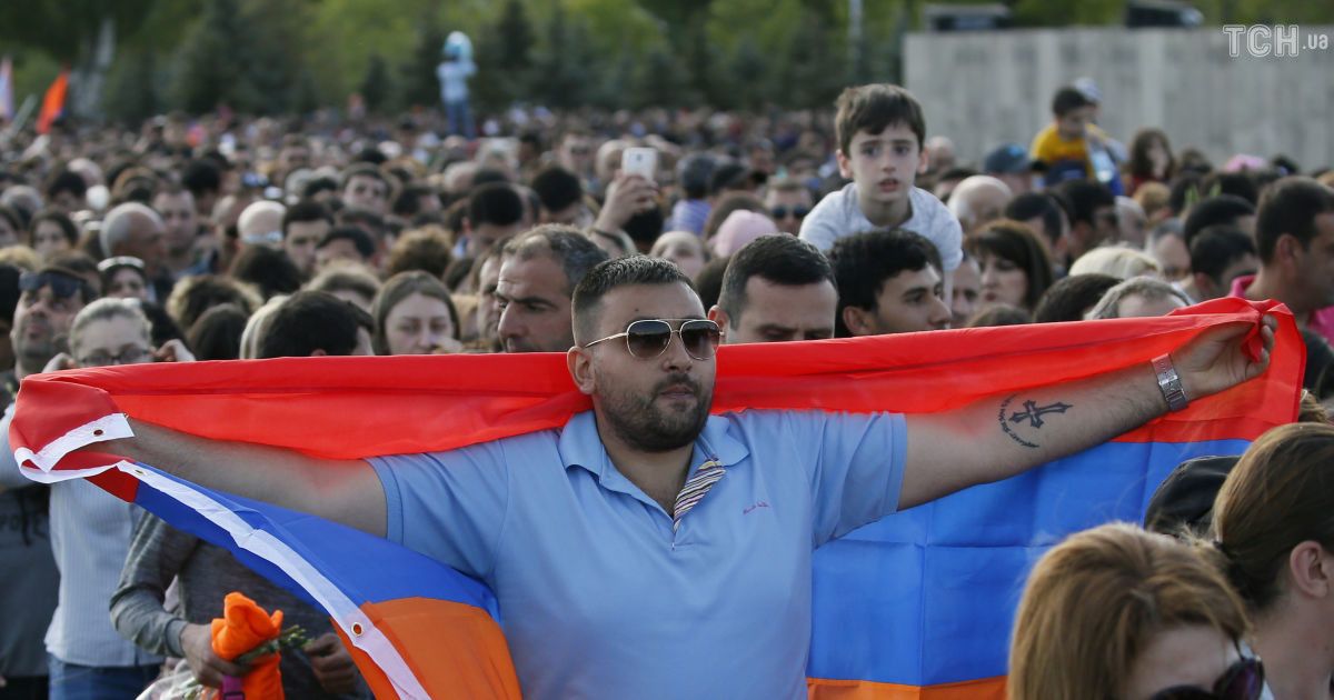 Вірмени збираються на нові протести