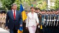 Стильная стрижка и наряд в розовых тонах: президент Эстонской республики Керсти Кальюлайд в Киеве