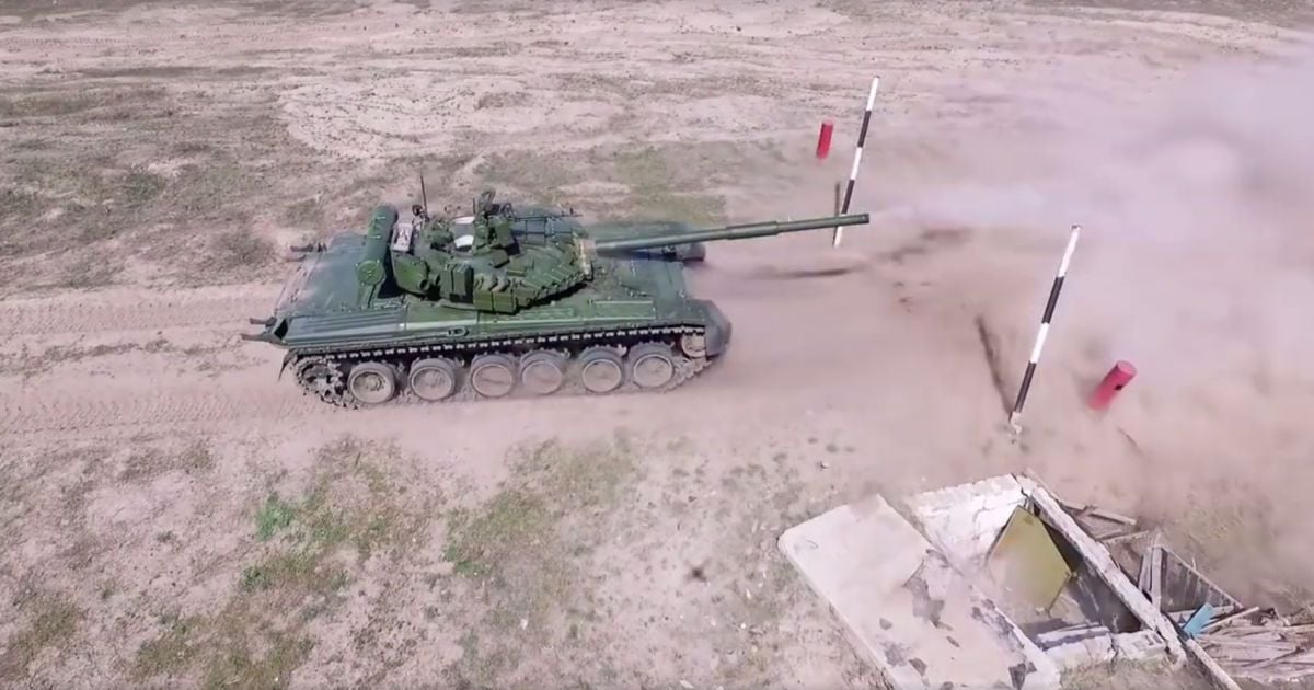 "Укрборонпром" відправить  десантникам на передовій чергову партію красенів-танків Т-80