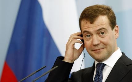 Медведев заверил, что в России уже перестали ужасаться санкциям и ценам на нефть