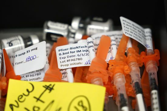 В Ізраїлі заявили, що Pfizer менш ефективна від штаму "Дельта"