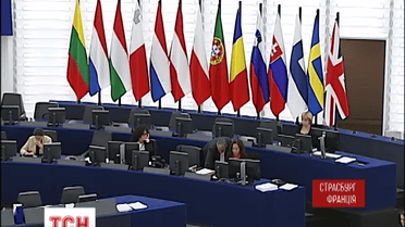 Європарламент розглядає резолюцію з українського питання