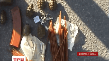 На в'їзді до Дніпропетровська упіймали машину зі зброєю