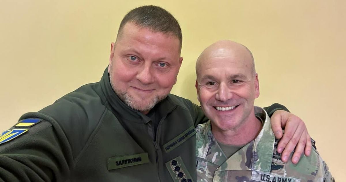 Залужний провів зустріч з командувачем сил НАТО в Європі Каволі