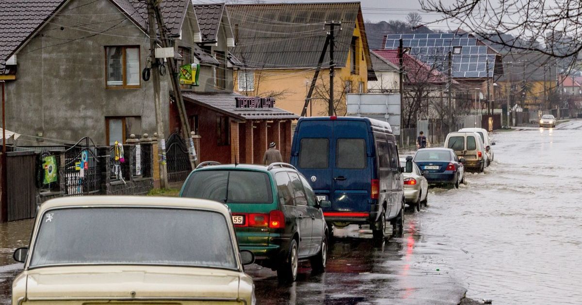 паводок на Закарпатті_5 / © УНІАН