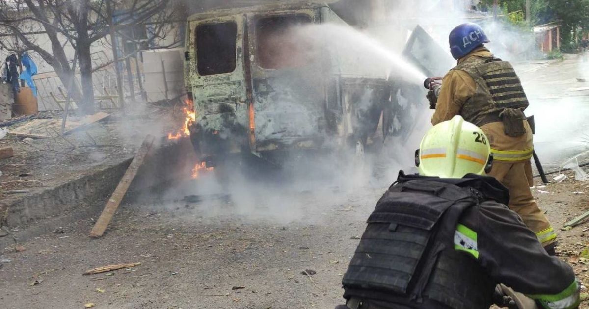 Российские войска обстреляли пожарных в Никополе