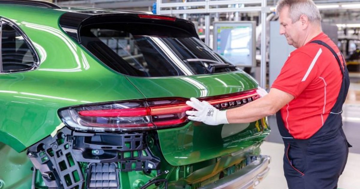 Porsche Macan / © carscoops.com