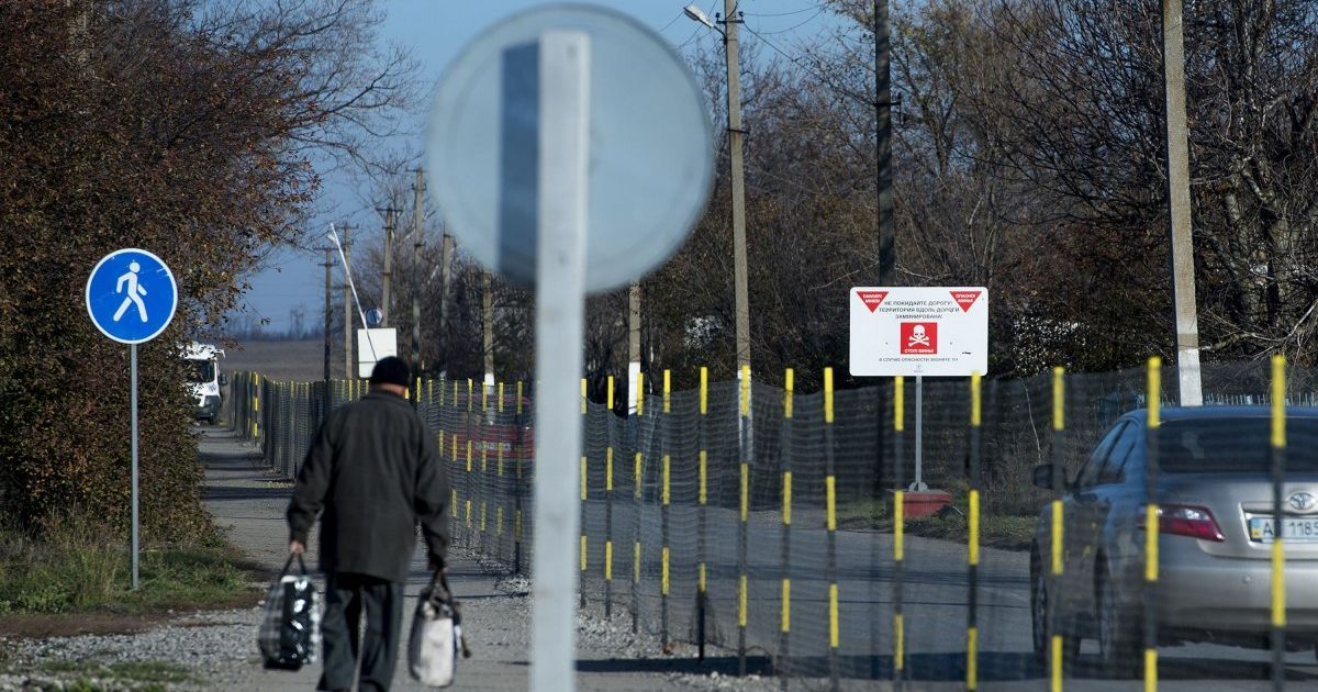 Весняний графік роботи: від 1 березня усі КПВВ на Донбасі працюватимуть довше
