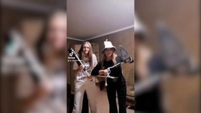 Новости Украины: в Сумах студентка сказала, что хочет сжечь украинские флаги и попала в громкий скандал