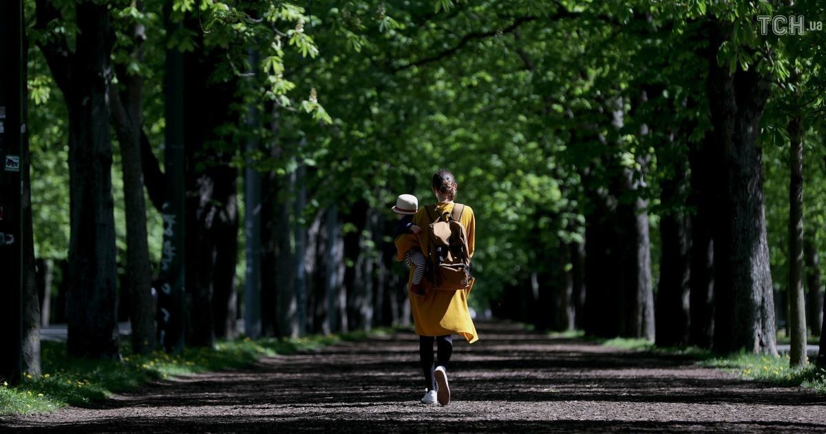 Середа буде сонячною та без опадів. Прогноз погоди на 25 квітня