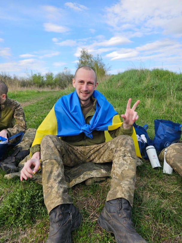 До України повернулись 42 захисника та 2 цивільних. / © Андрій Єрмак/Facebook