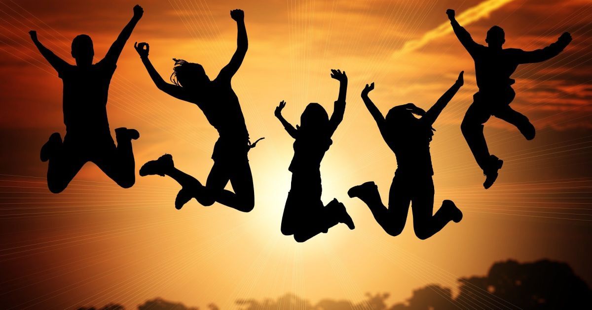 Балотуватися на місцевих виборах і вступати до партій: у ВР хочуть залучити 16-річних до політики