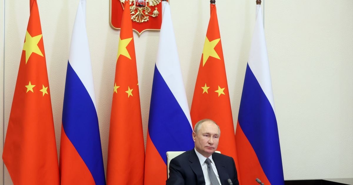 Надеются на дипломатию: ведущие страны ЕС затягивают санкции против России – Bloomberg