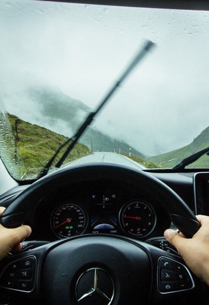 Водительские ассистенты во время непогоды: тест показал опасность