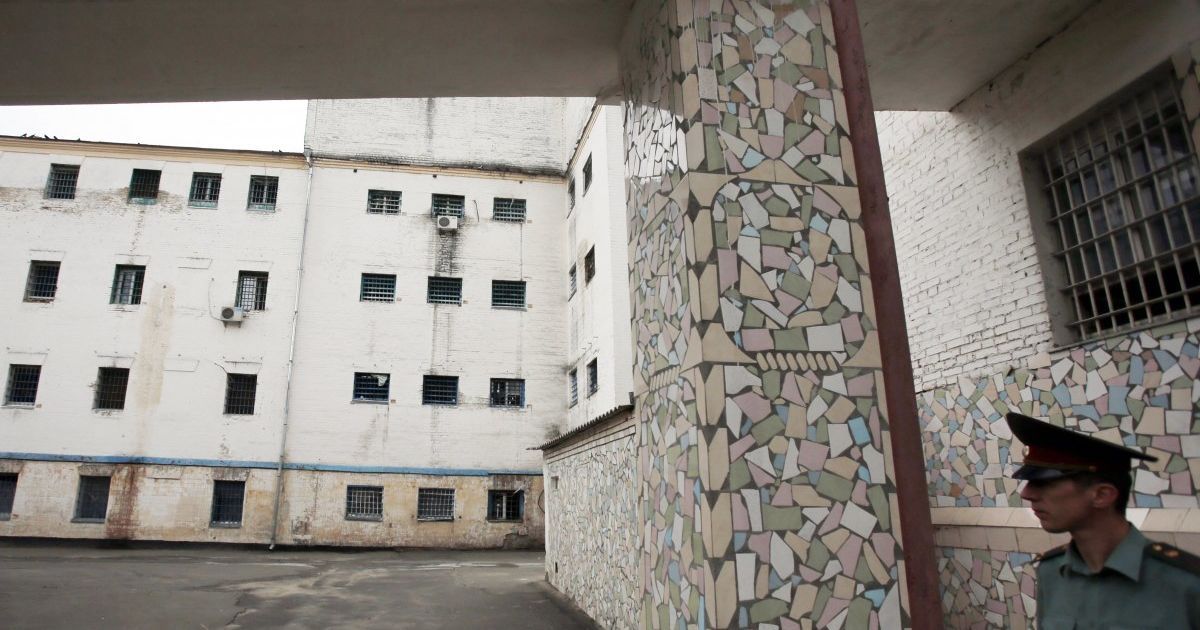 У виправній колонії на Київщині помер в'язень: медперсонал підозрюють у недбалості