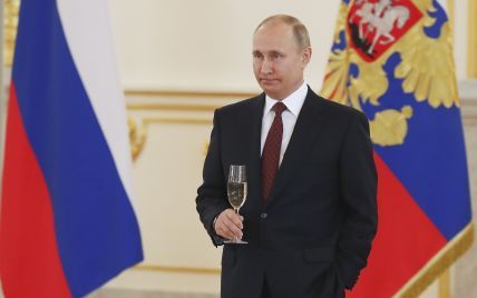 Путин хочет мира с США, Кремль приказал чиновникам сбавить градус антиамериканской риторики – Bloomberg