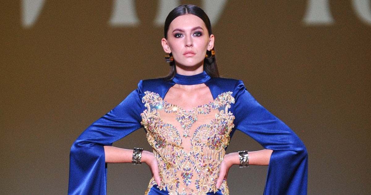 Роскошные платья и эффектные кейпы и накидки: бренд MINT презентовал новую коллекцию на UFW