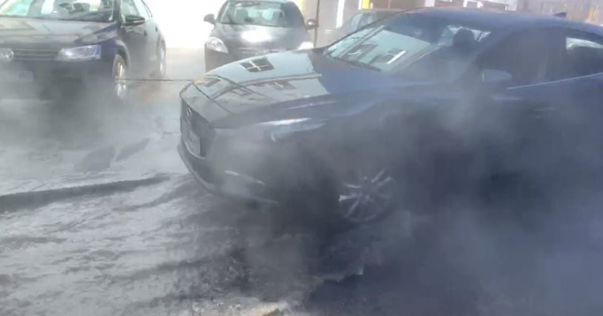 В центре Киева масштабно прорвало трубу с кипятком