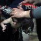 Расширенные зрачки, а изо рта идет пена. В Сирии людей массово отравили химическим оружием