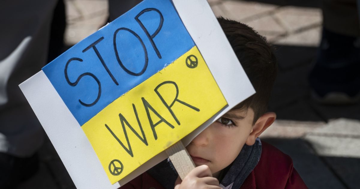 Благотворительный телемарафон в поддержку Украины Save Ukraine – #StopWar покажут на площадях более 15 стран мира